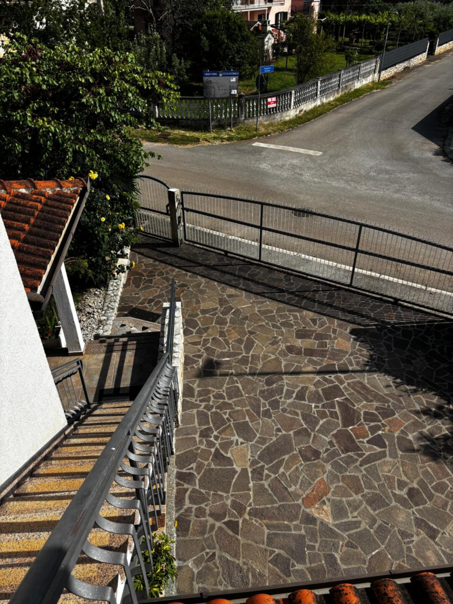 Rozi Apartman