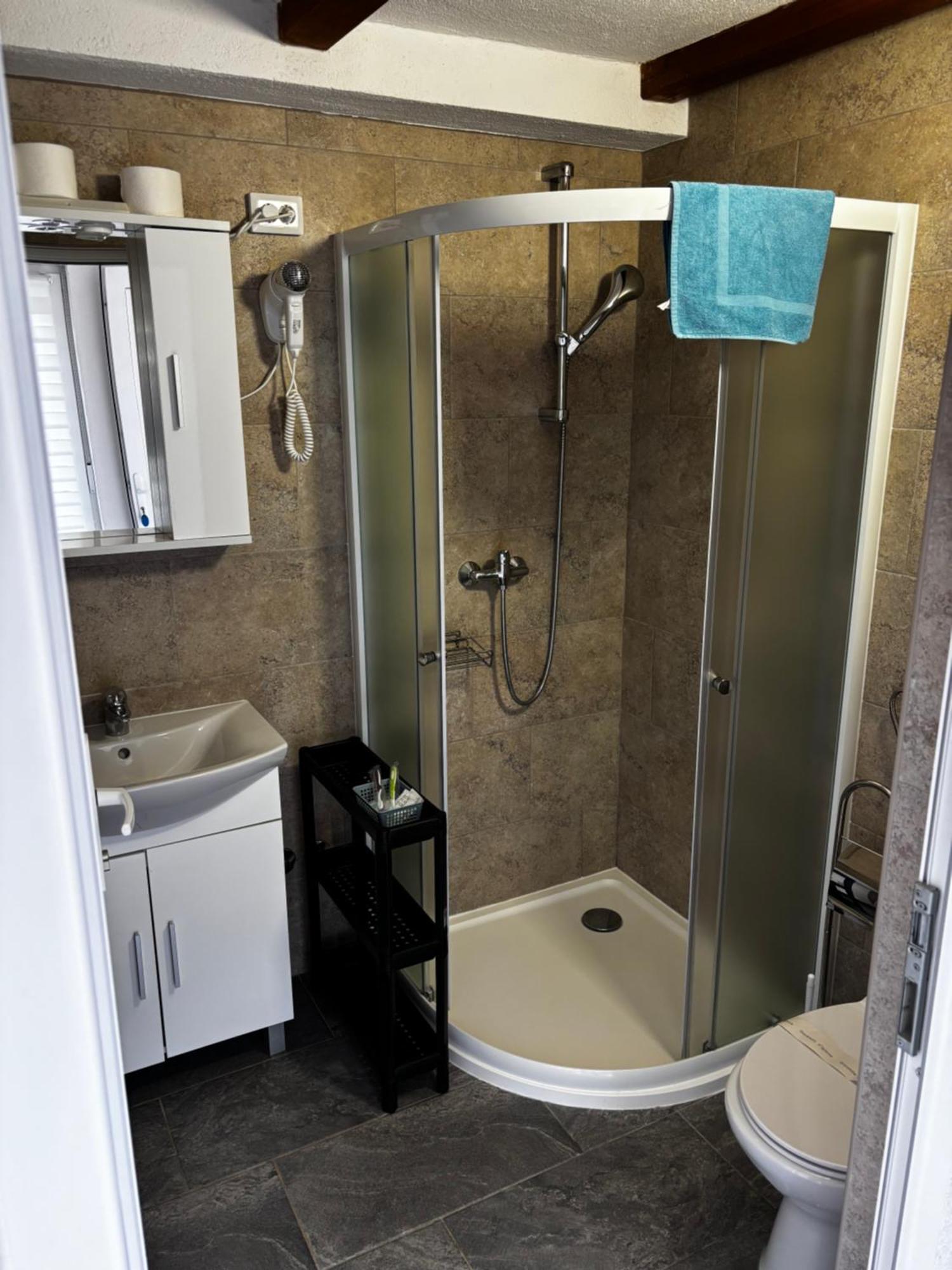 Rozi Apartman